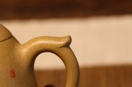 《松樹(shù)秦權(quán)》宜興紫砂壺本山段助理工藝美術(shù)師手工壺茶具秦權(quán)