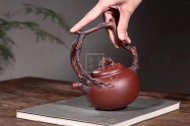 《留香提梁》宜興紫砂壺底槽青創新提梁全手工茶壺